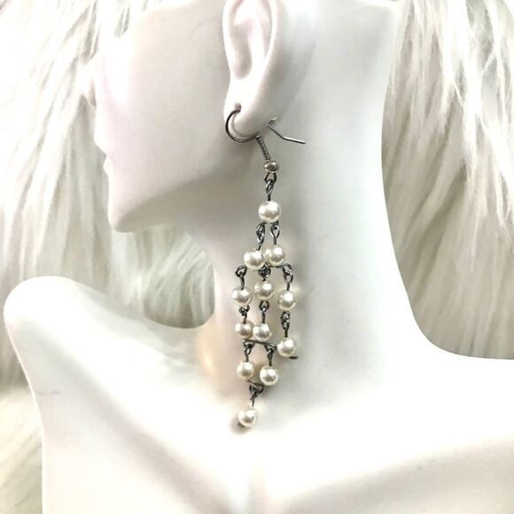 Handmade beaded earrings  - Picture 1 of 3